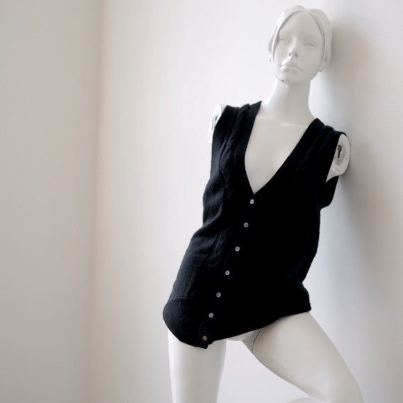 JOIE Sweater Vest in Caviar - Size Small - Picture 1 of 5